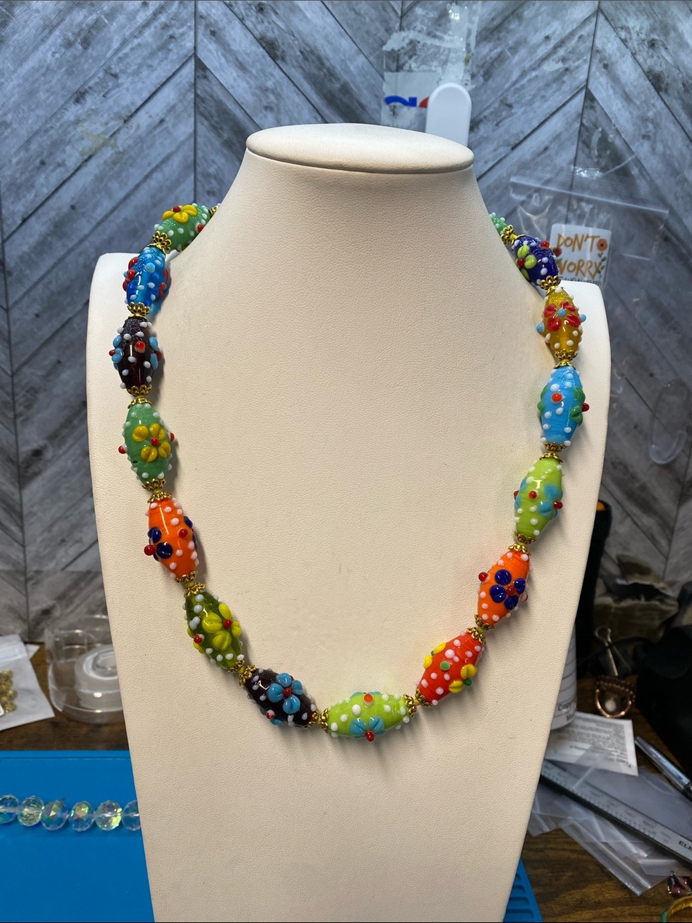 Lampwork Hand knotted 22 inch Aprilsplace necklace flower multi colored - Picture 6 of 9